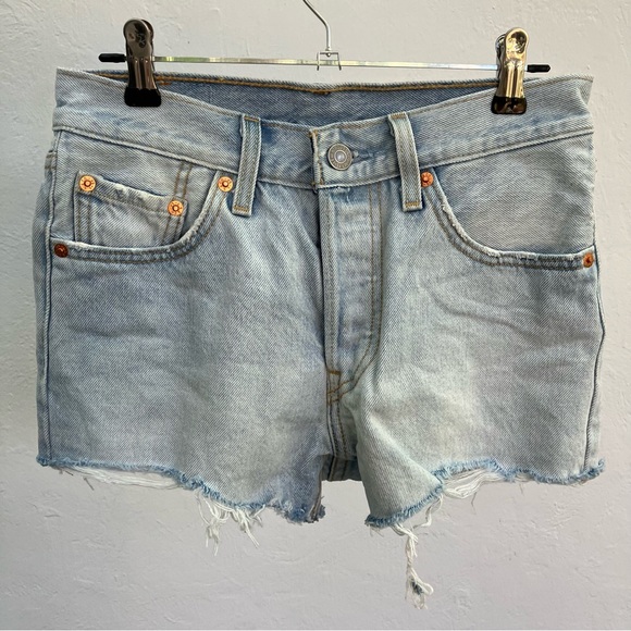 Levi’s button front denim cutoffs - Picture 1 of 4